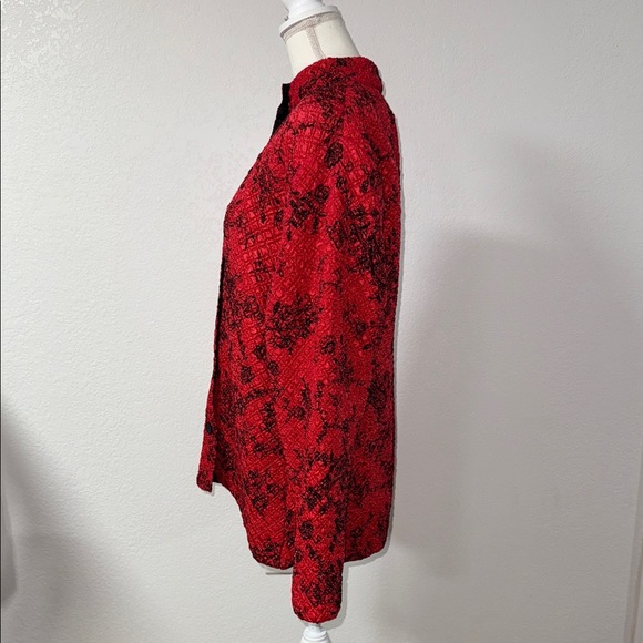 Red and Black Patterned Jacket - Picture 2 of 13